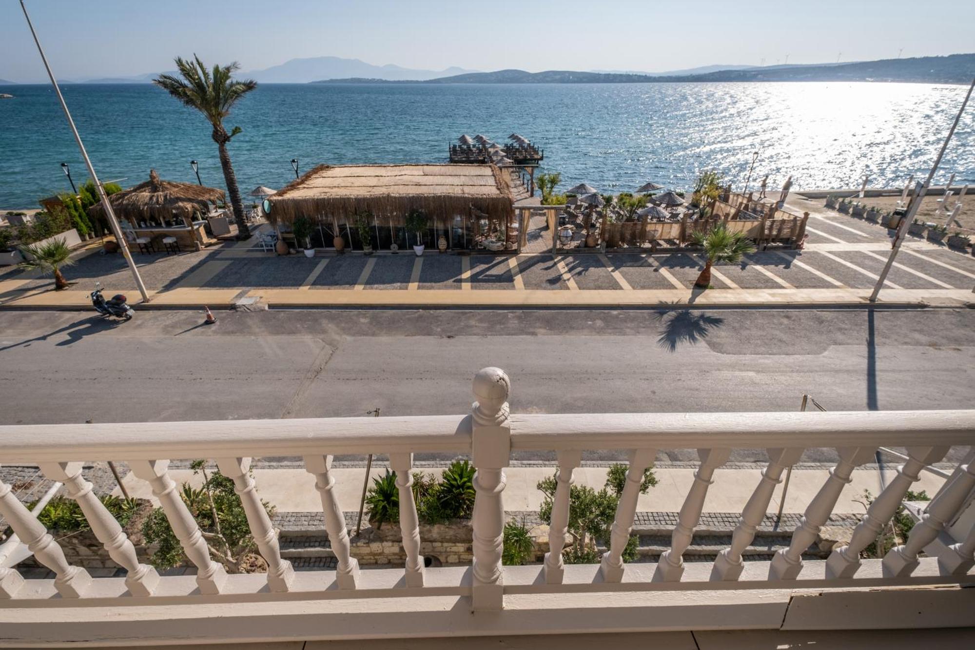 Çeşme Nars Ilica Hotel Beach Adults Only 12Plus מראה חיצוני תמונה
